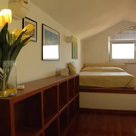 With Wifi Postira, Brac - 11428 Apartment